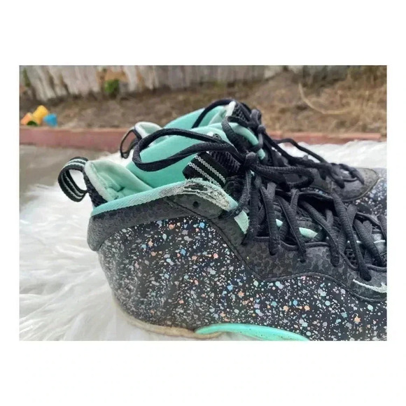 Nike Air Foamposite One Easter - Picture 3 of 6